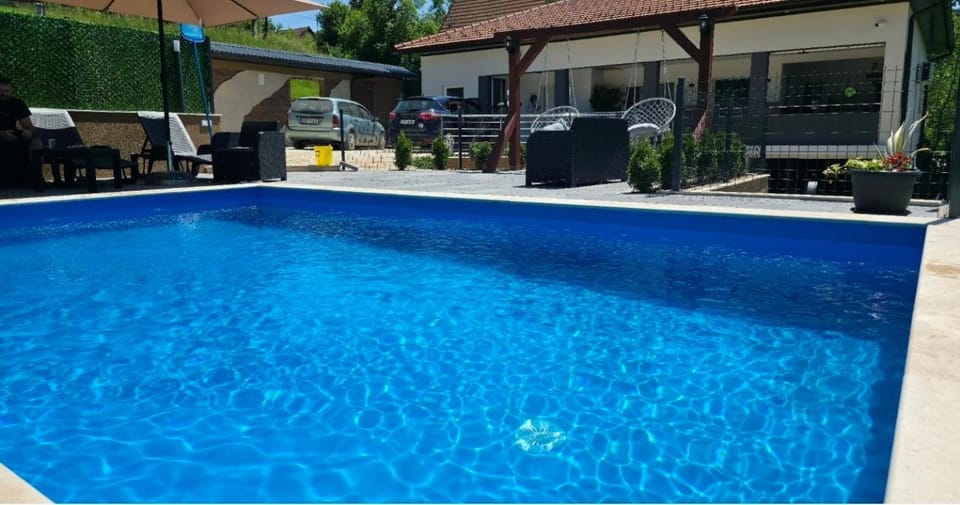 Pool view, Swimming pool
