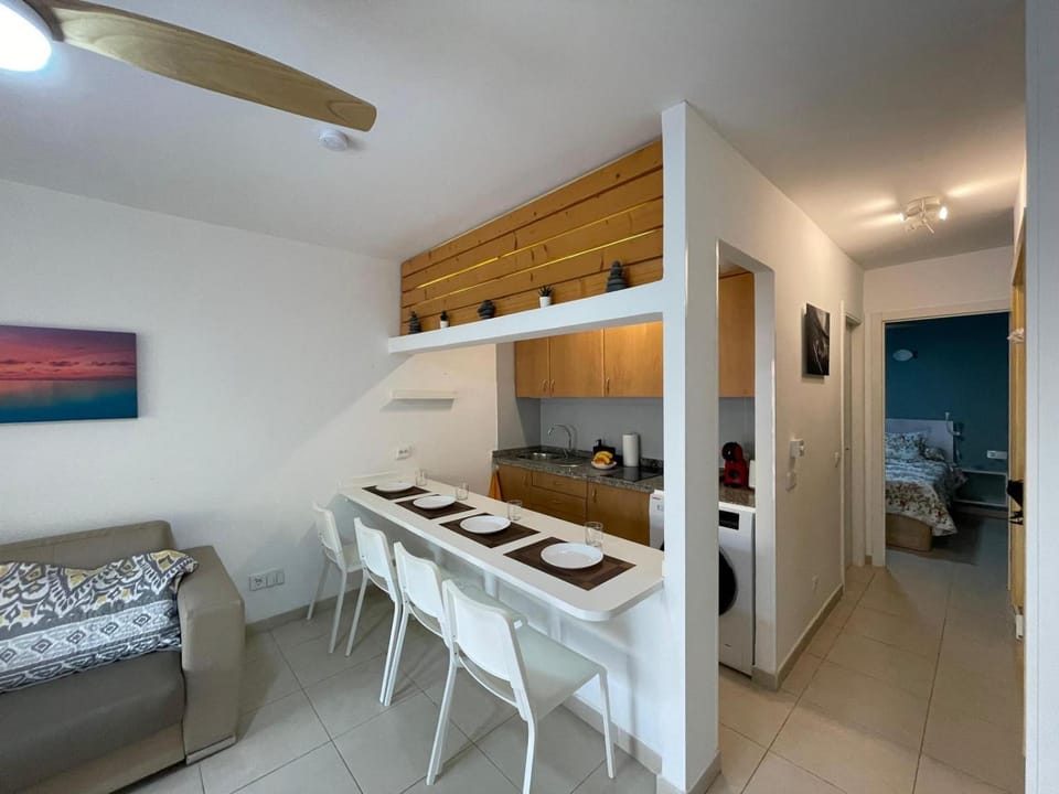 Kitchen or kitchenette, Seating area