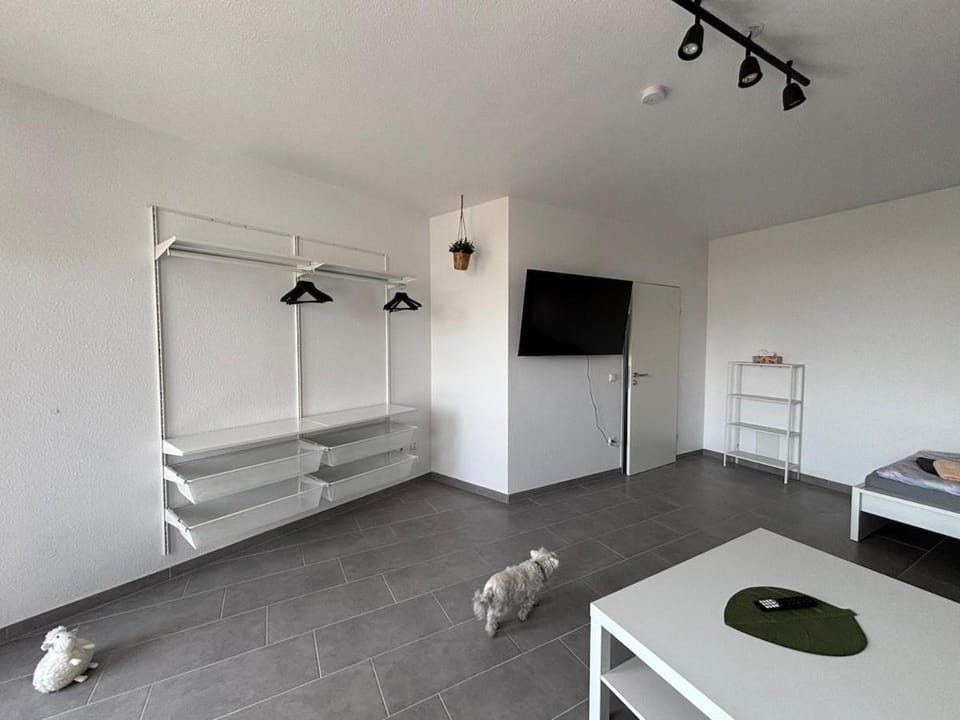 Moderne 3,5 Zimmer 85m2 & Balkon Wohnung Apartment in Duisburg
