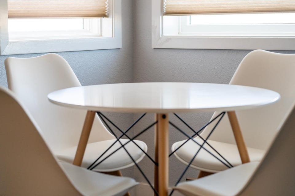 Seating area, Dining area, furniture