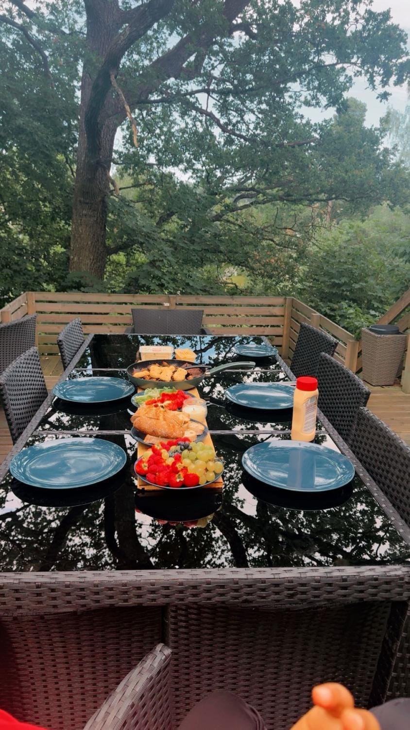 Gamla Tullinge vägen Villa in Huddinge