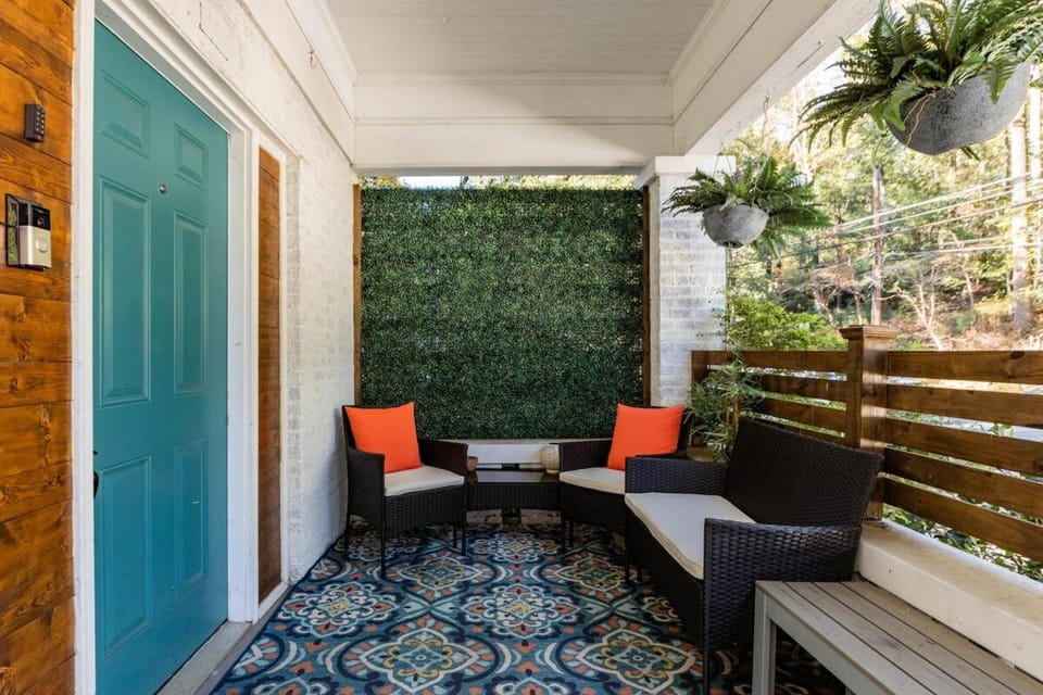 Patio, Seating area