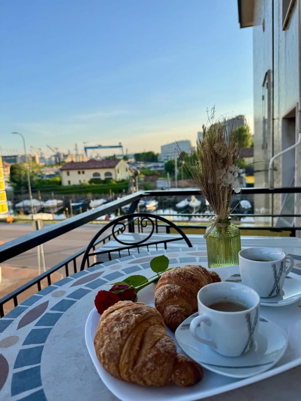 View (from property/room), Balcony/Terrace, Breakfast