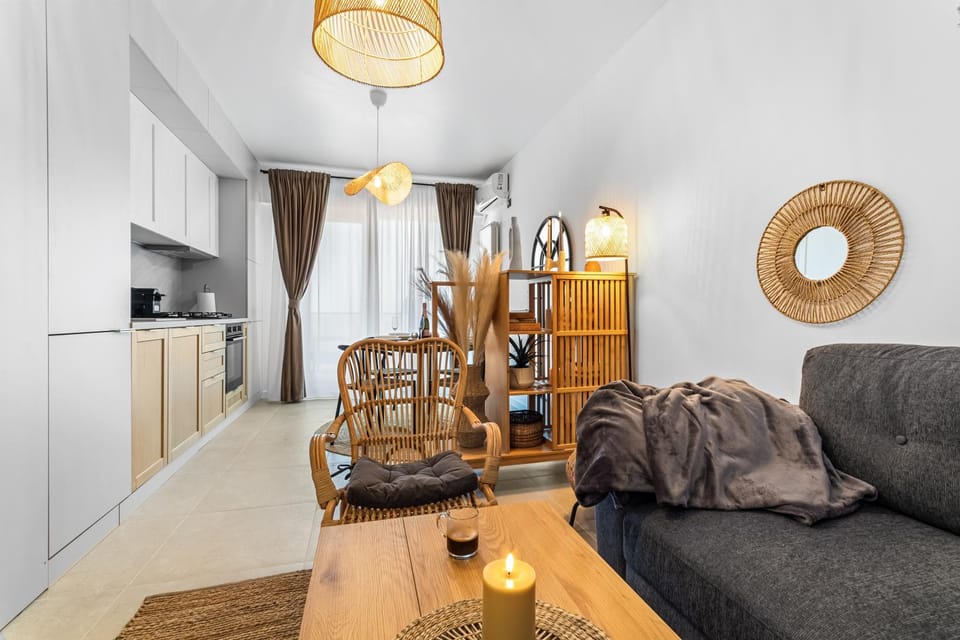 Kitchen or kitchenette, Living room, Seating area