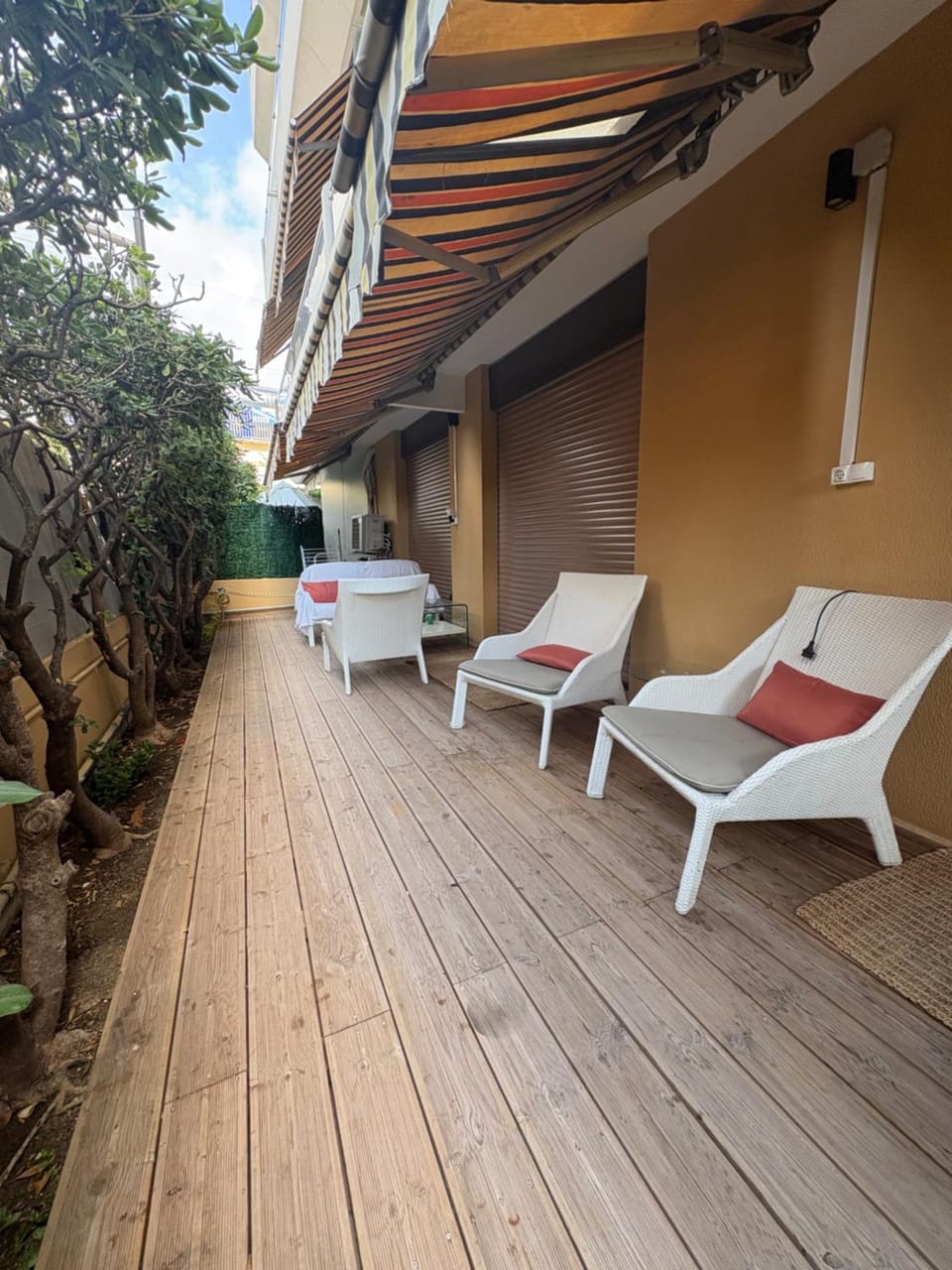 T4 - proche Monaco a 250m de la plage - 3 lits doubles -6 personnes Apartment in Roquebrune-Cap-Martin