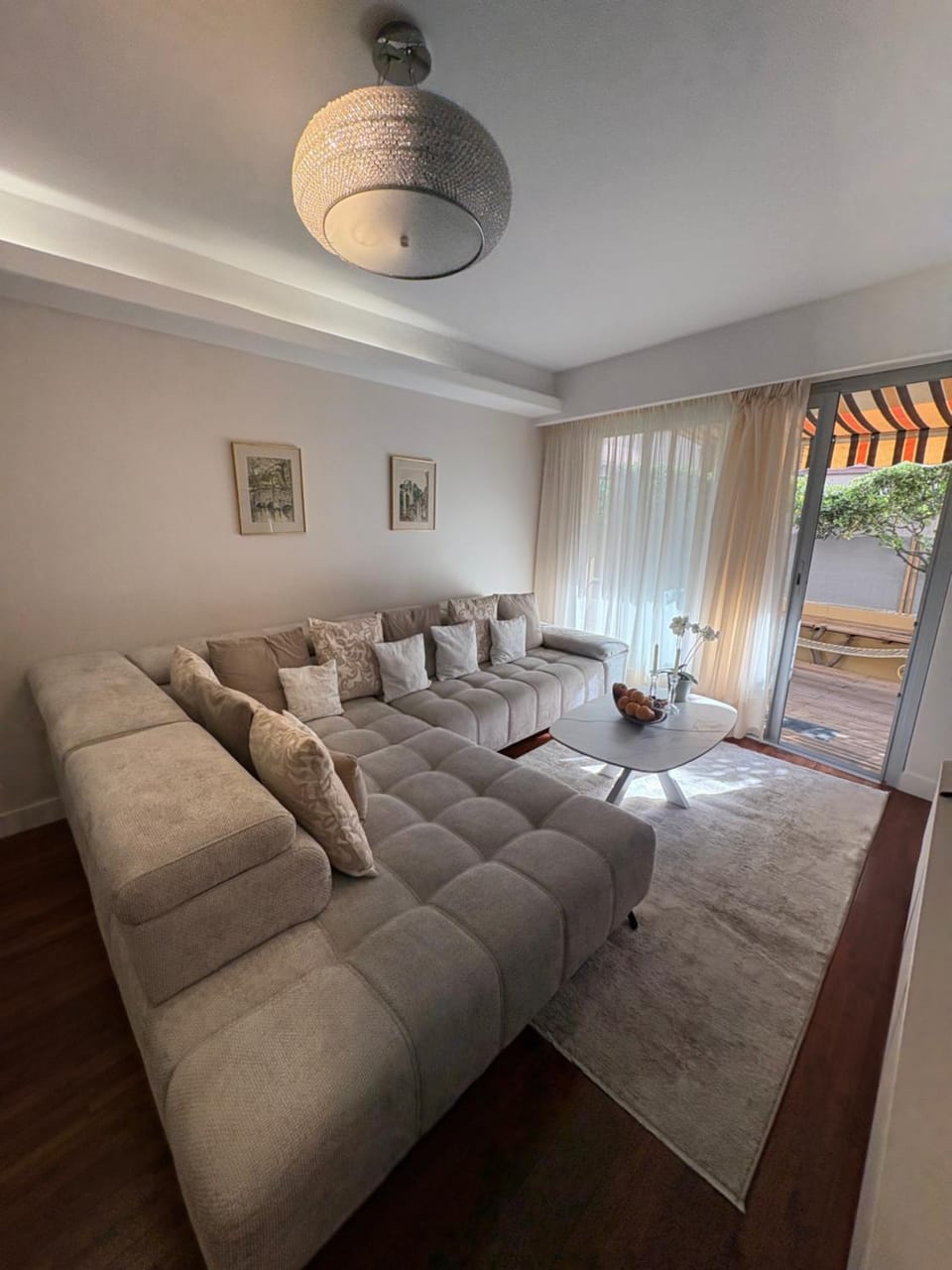 T4 - proche Monaco a 250m de la plage - 3 lits doubles -6 personnes Apartment in Roquebrune-Cap-Martin