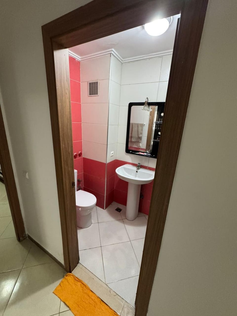Central & Charming 2BR Near Apartment in Tangier