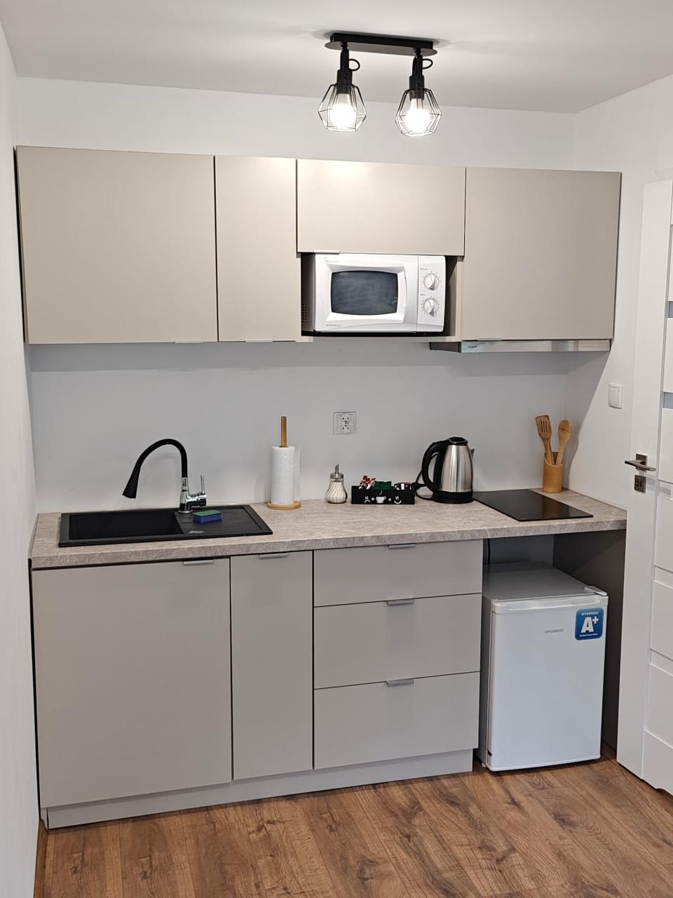 Kitchen or kitchenette, stove