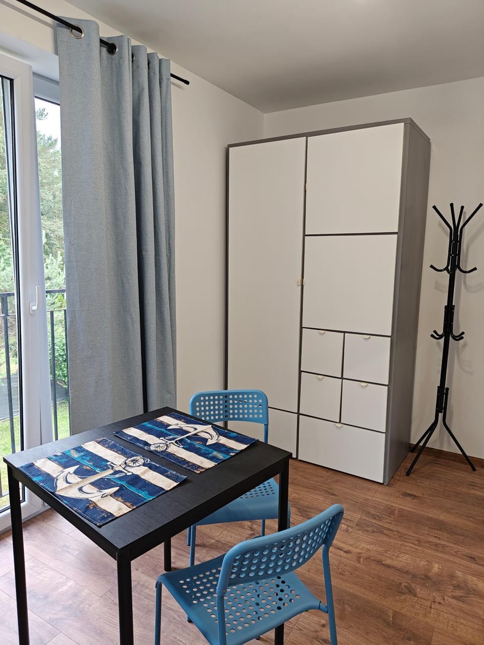 Dining area, wardrobe