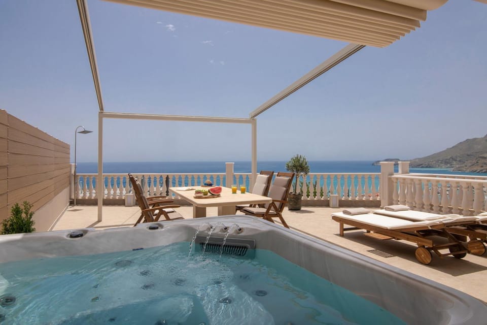 Natural landscape, Hot Tub, sunbed
