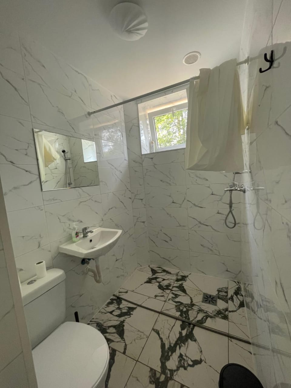 Shower, Toilet, Bathroom