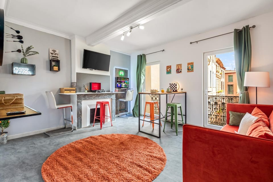 Retro Game Room avec jacuzzi Apartment in Occitanie