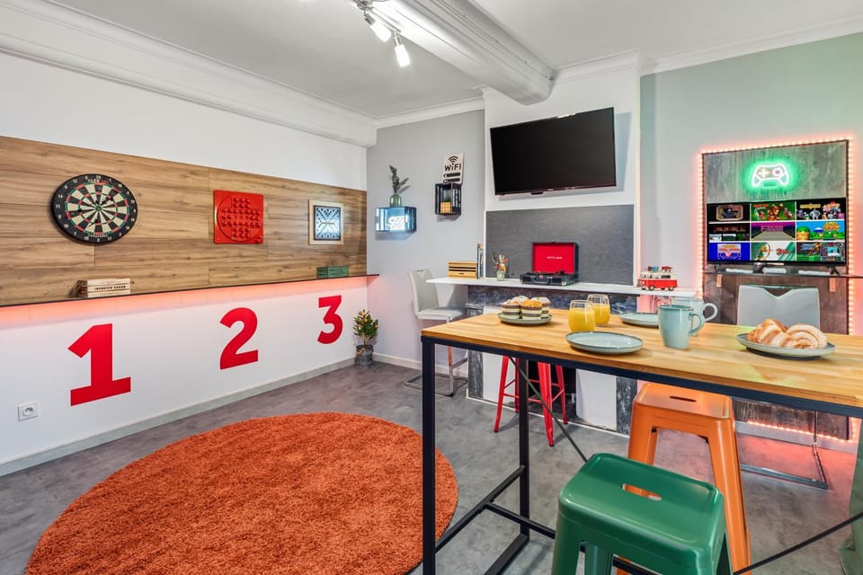Retro Game Room avec jacuzzi Apartment in Occitanie