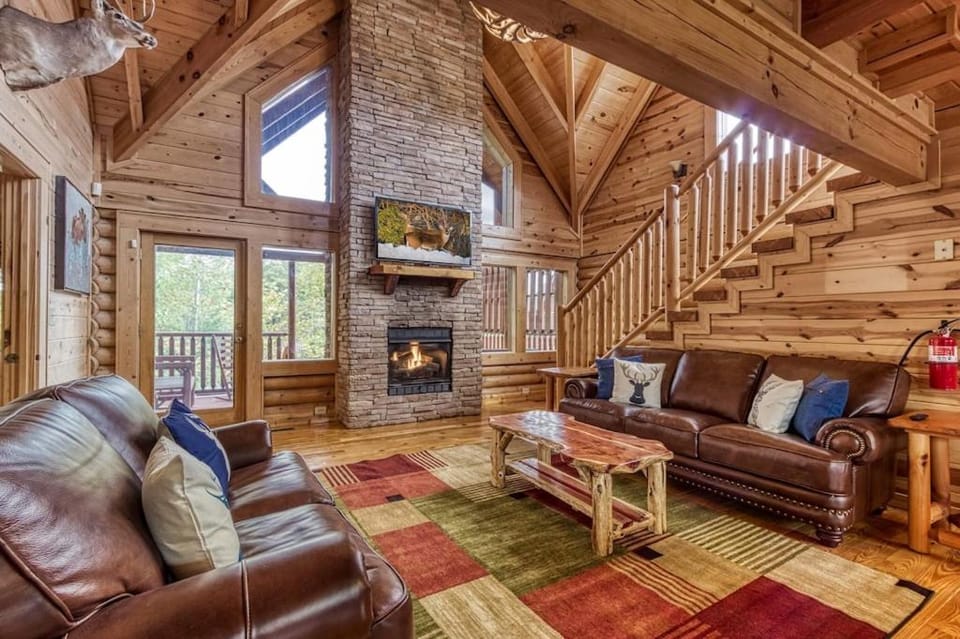Groundhog Heaven by Avada Properties House in Pigeon Forge