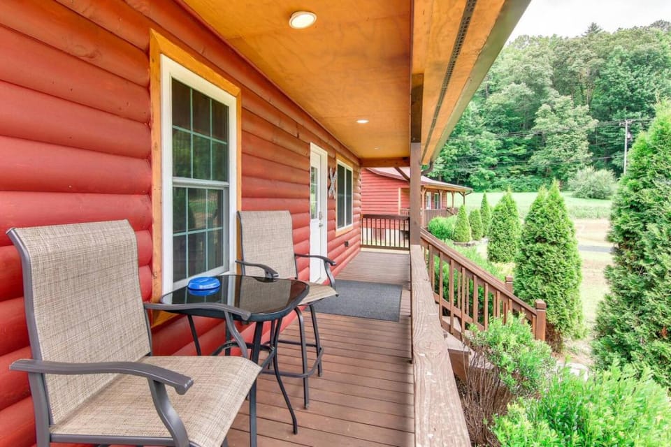 Patio, Garden, Seating area, Garden view