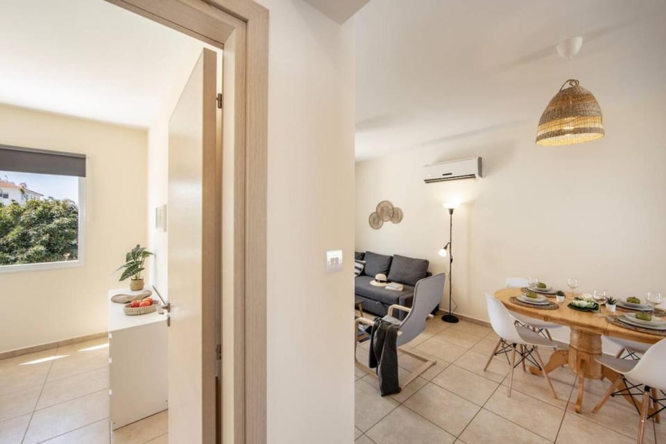 SunnyVillas 2BR Mythical Apt Swimming Pool BF03 Apartment in Paralimni