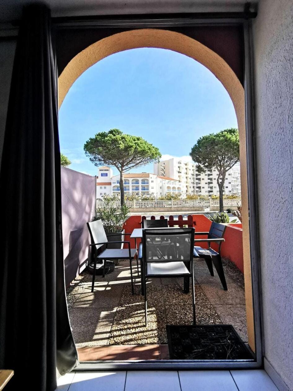 Résidence Les Portes De Catalogne - Studio pour 4 personnes avec loggia, Le Barcarès. Réf: 8PC_J4 MAE-8453 Apartment in Le Barcarès
