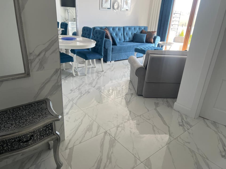 Apartament Cyprian De LUX z ogrodem Apartment in Pomeranian Voivodeship