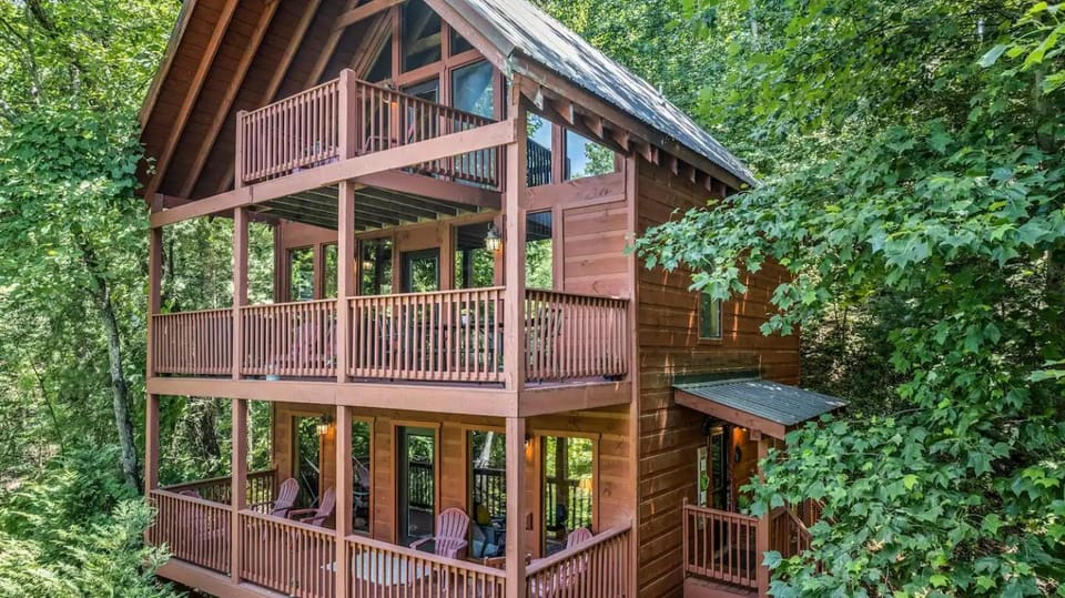 Friends in High Places 2 by Avada Properties House in Gatlinburg