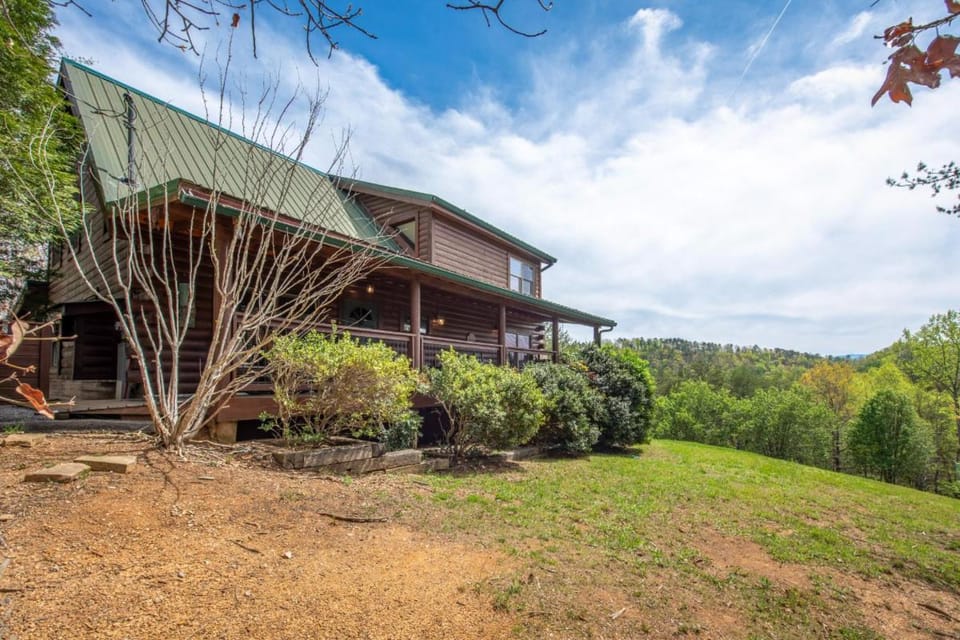 Fox n Socks by Avada Properties House in Pigeon Forge