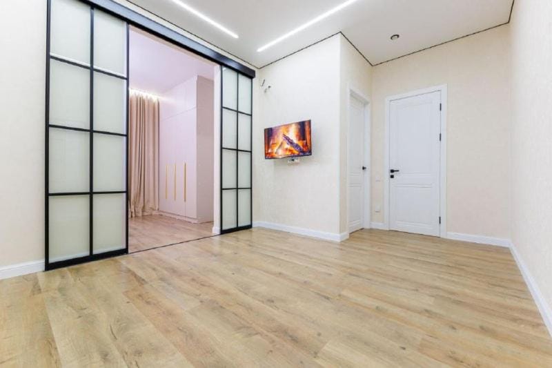 TV and multimedia, wardrobe