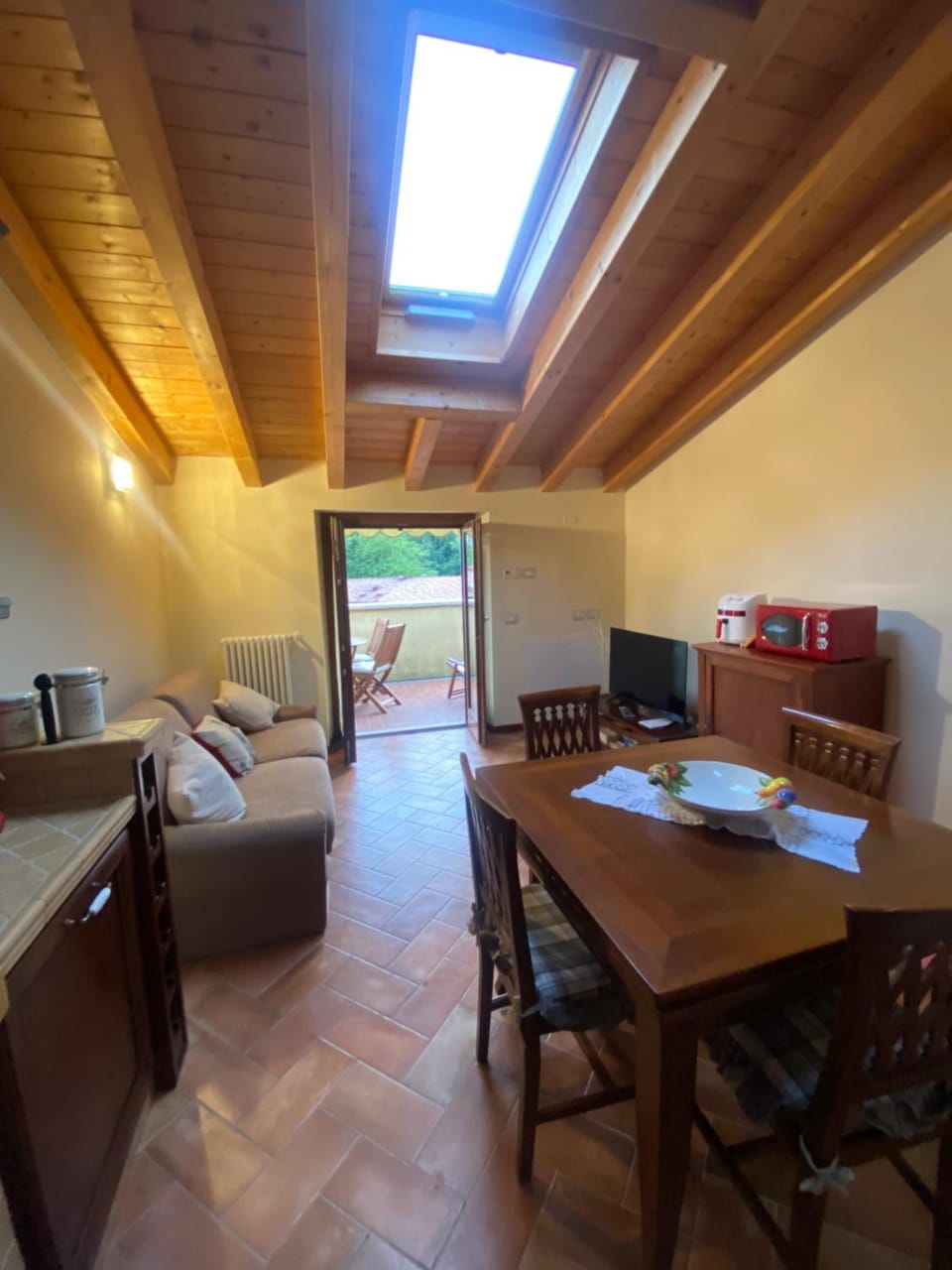 TV and multimedia, Living room, Dining area