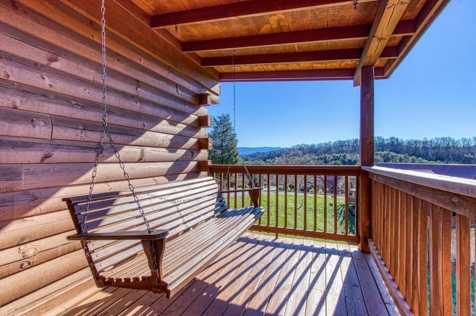 Escape From Reality by Avada Properties House in Sevierville