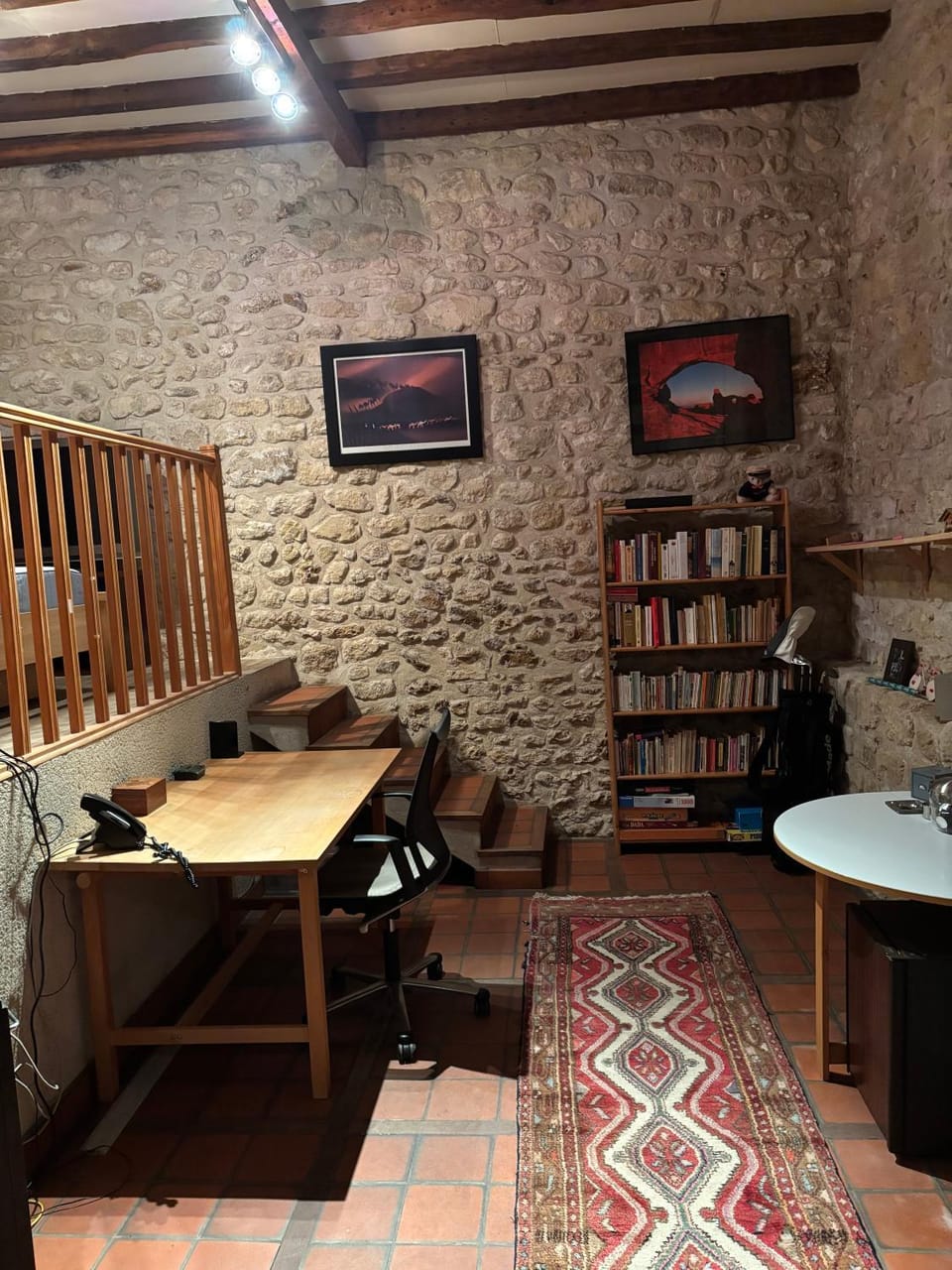 Seating area, Dining area