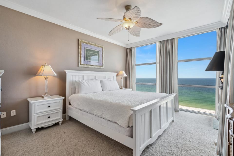 Emerald Dolphin Unit 1450 House in Pensacola Beach