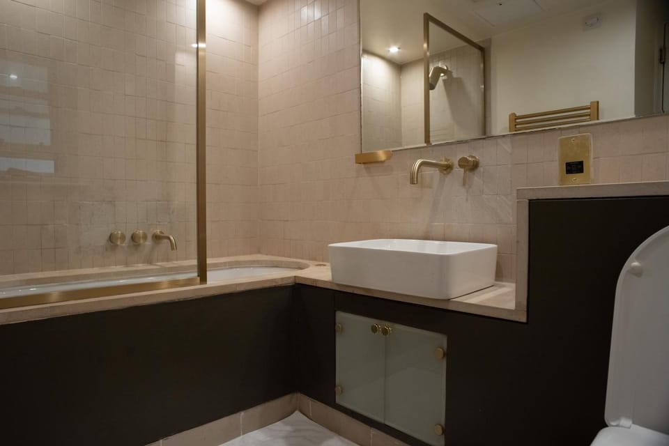 Bathroom, Bath