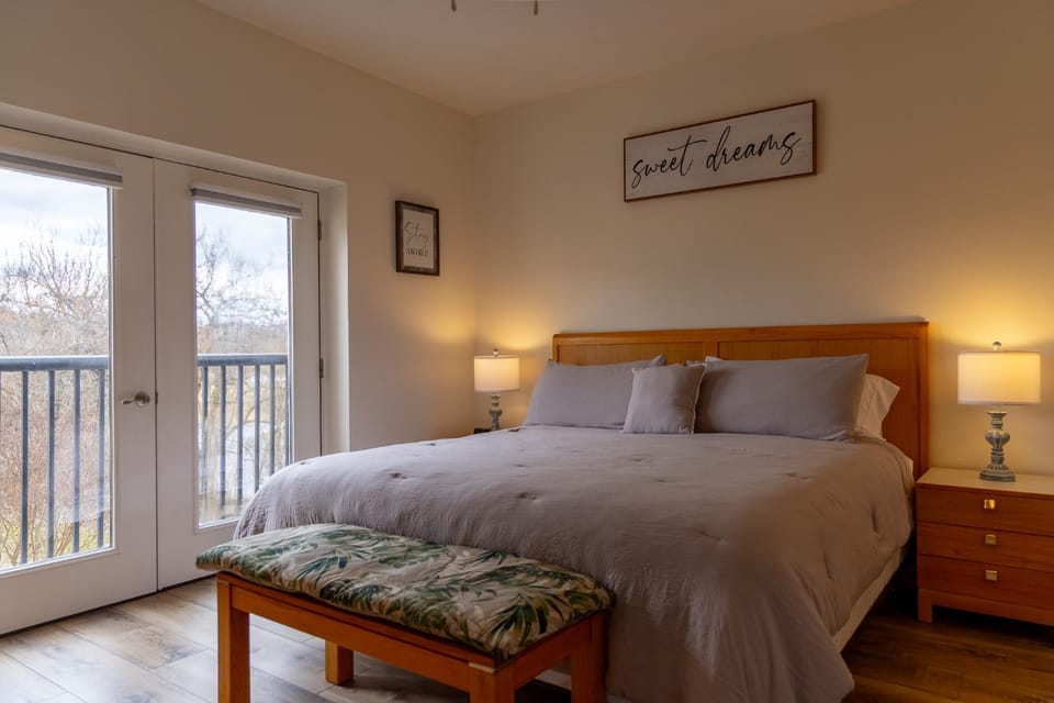 Cozy Vista Condo by Avada Properties House in Pigeon Forge