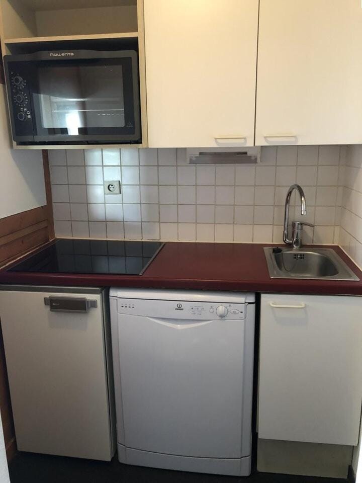 Bathroom, oven, kitchen