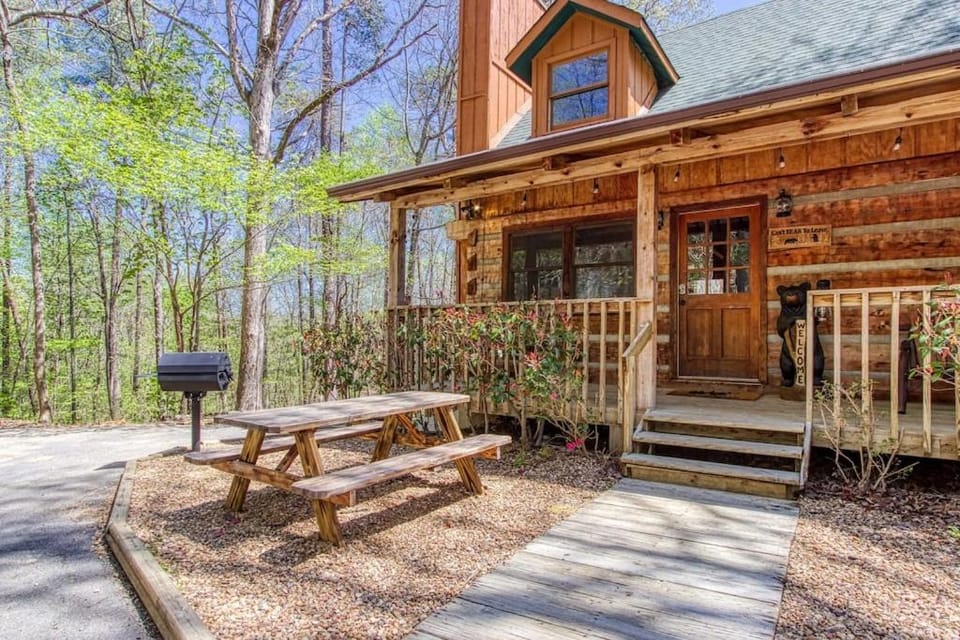 Cant Bear to Leave 2 by Avada Properties House in Pigeon Forge