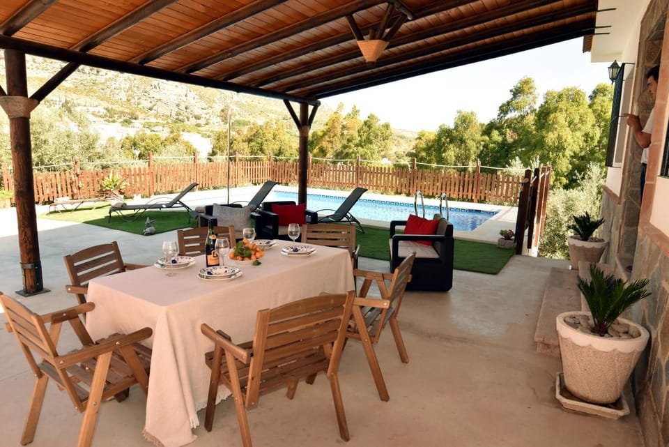 Casa El Valle entre Torcal y Caminito del Rey Chalet in Valle del Guadalhorce