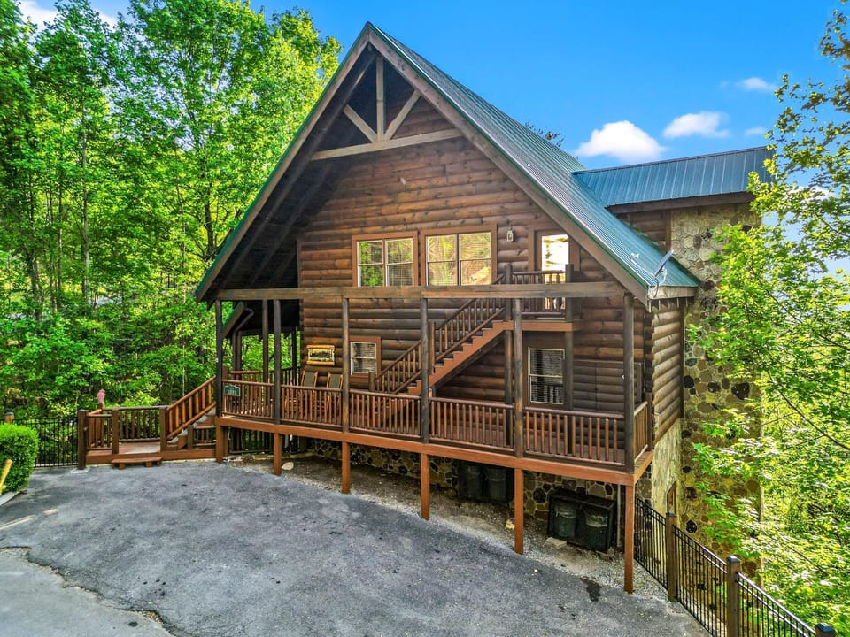 Cades Cove by Avada Properties House in Pigeon Forge