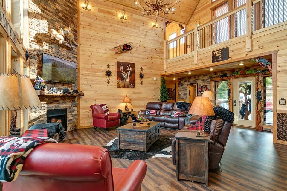 Luxury Cabin w All-Inclusive Resort Amenities Cabin in Pigeon Forge