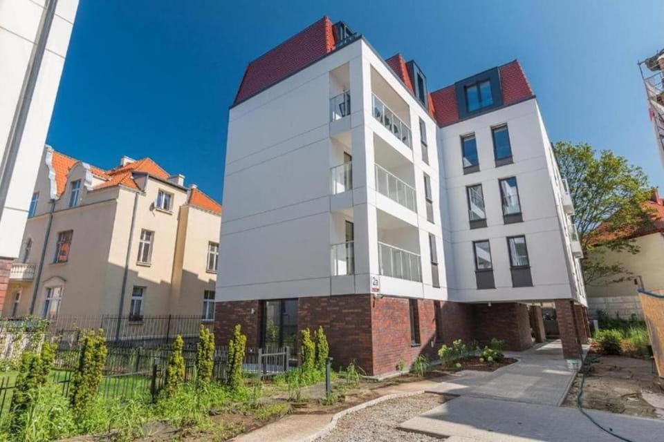 Property building, Neighbourhood
