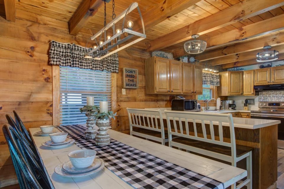 Bears on Beach Front by Avada Properties House in Gatlinburg