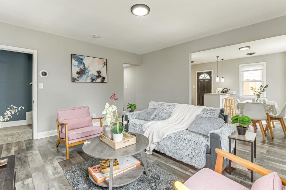 4 Mi to Universities: Quaint Parkville Apartment! Apartment in Baltimore