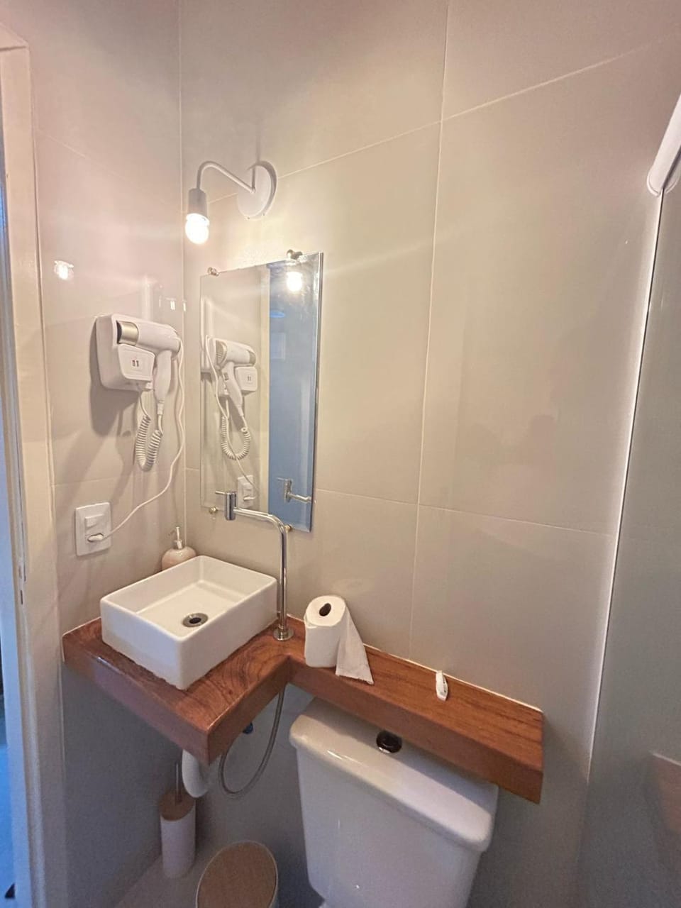 Espaço climatizado a poucos metros da praia Apartment in Vila Velha