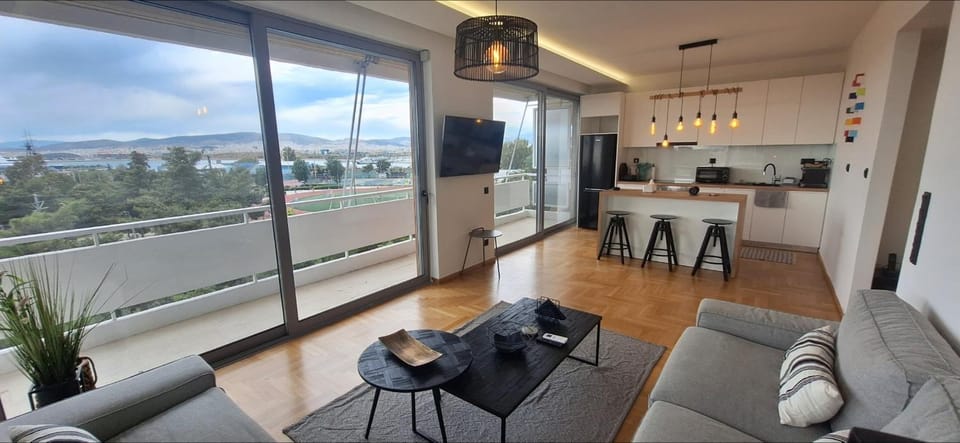 Communal lounge/ TV room, Natural landscape, TV and multimedia, View (from property/room), Living room, Seating area