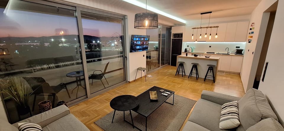 TV and multimedia, View (from property/room), Balcony/Terrace, Kitchen or kitchenette, Living room, Seating area, Dining area