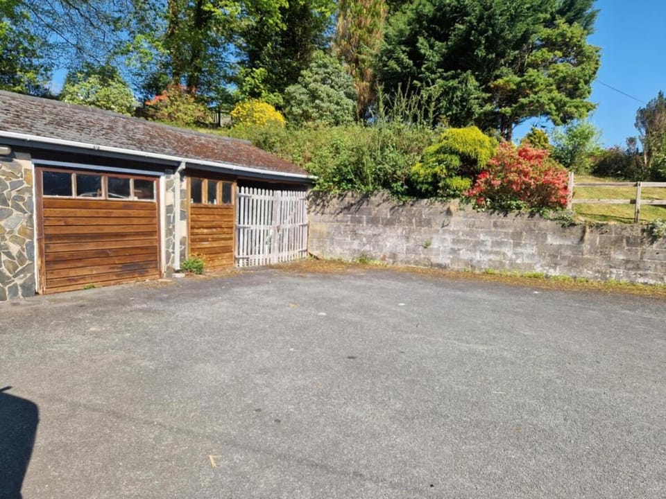 Y Fedw Wen House in Wales