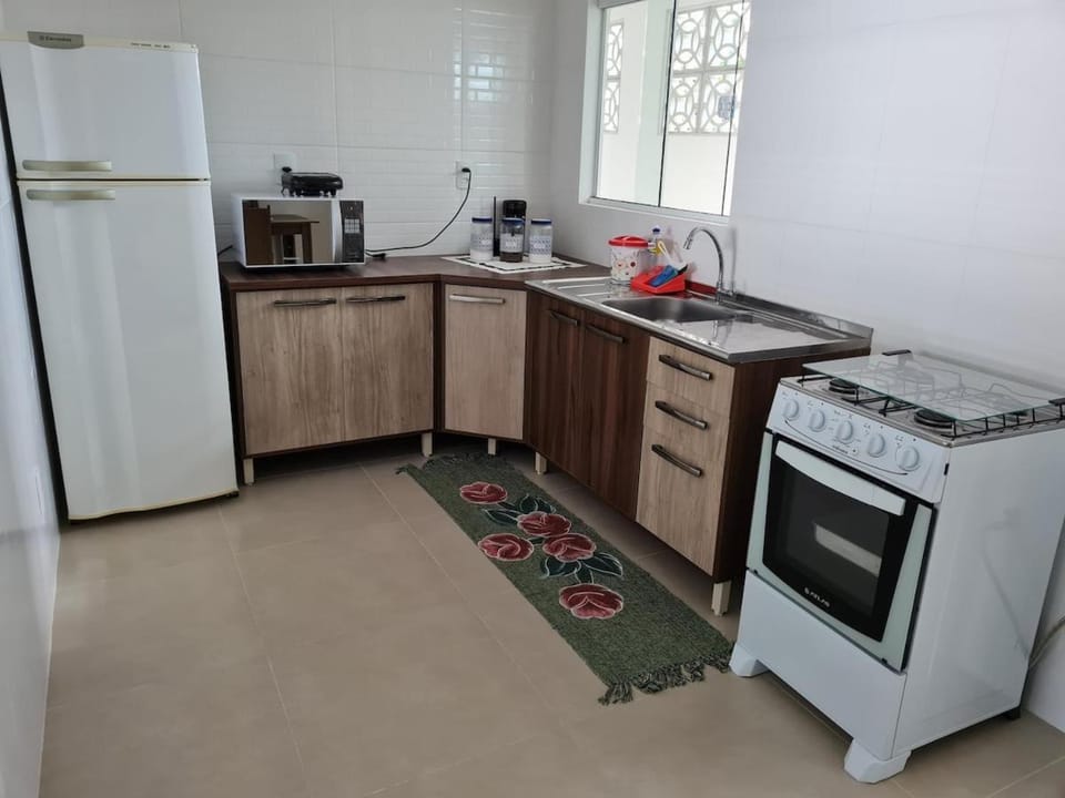 Apto Térreo com 2 quartos - Próximo Beto Carrero e Praia Apartment in Penha