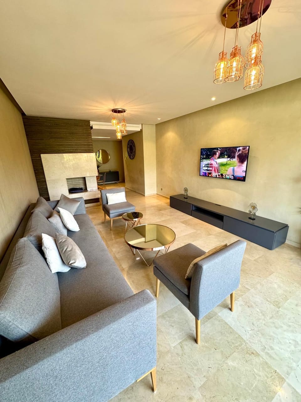 Luxueux Appartement Prestigia avec Wifi illimité 100 Mo Apartment in Fes