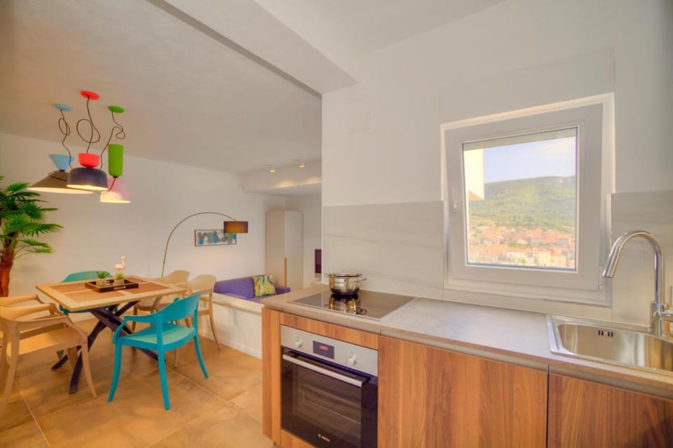 Best Sea View Apartment in Jelsa Apartment in Dubrovnik-Neretva County