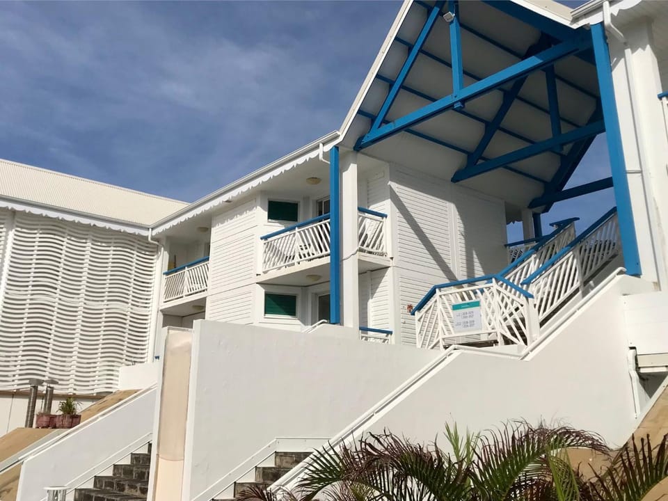 Studio Saint- François avec vue sur lagon Apartment hotel in Grande-Terre, Guadeloupe