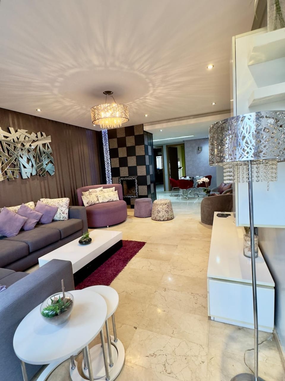 Living room, Seating area