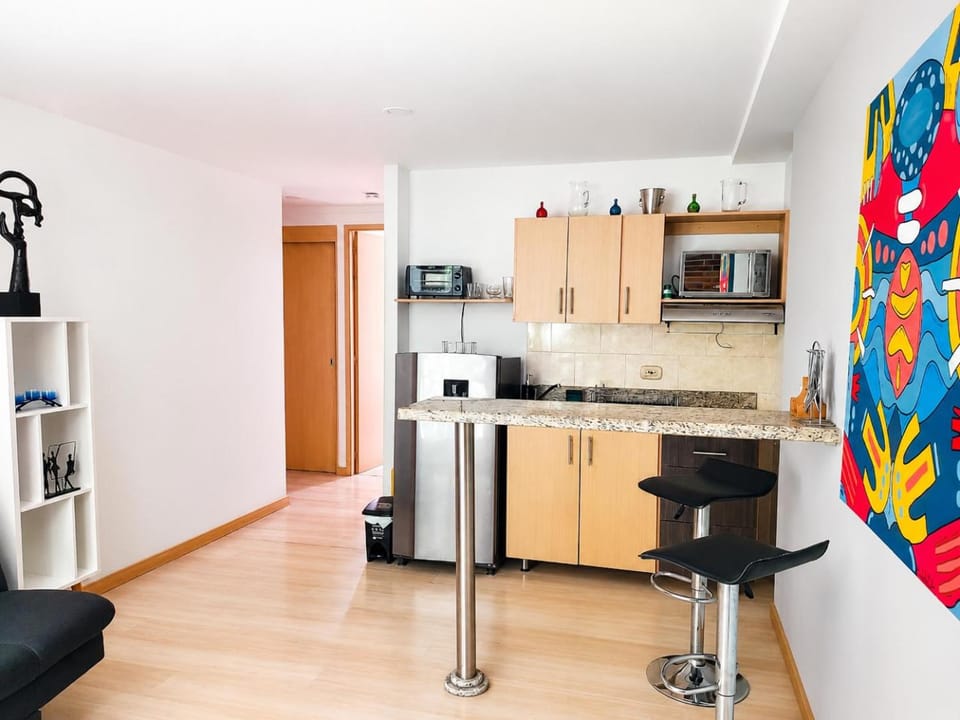 Medellin- La 70, close to everything, Laureles retreat Apartment in Medellin