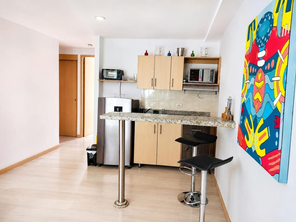 Medellin- La 70, close to everything, Laureles retreat Apartment in Medellin